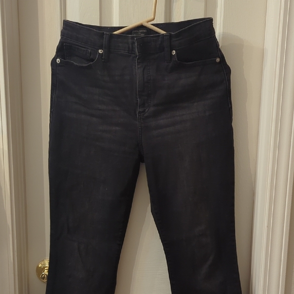 Banana Republic Women's Black Straight Leg Jeans - Picture 1 of 6